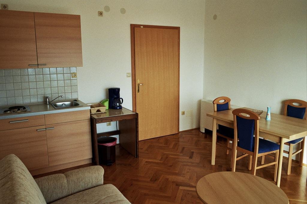 Apartments Petricevic سيلتسي المظهر الخارجي الصورة